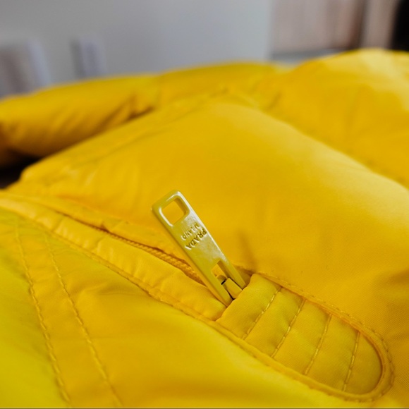 PRADA Womens Jacket with removable hood
Sz 38/US4 -  Yellow - Picture 7 of 9